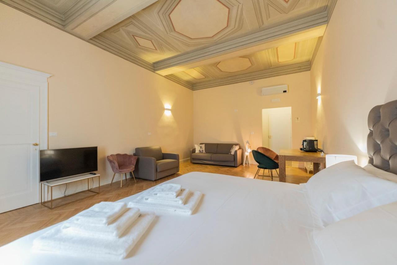 Aldrovandi Luxury Suites And Apartment Болоня Екстериор снимка