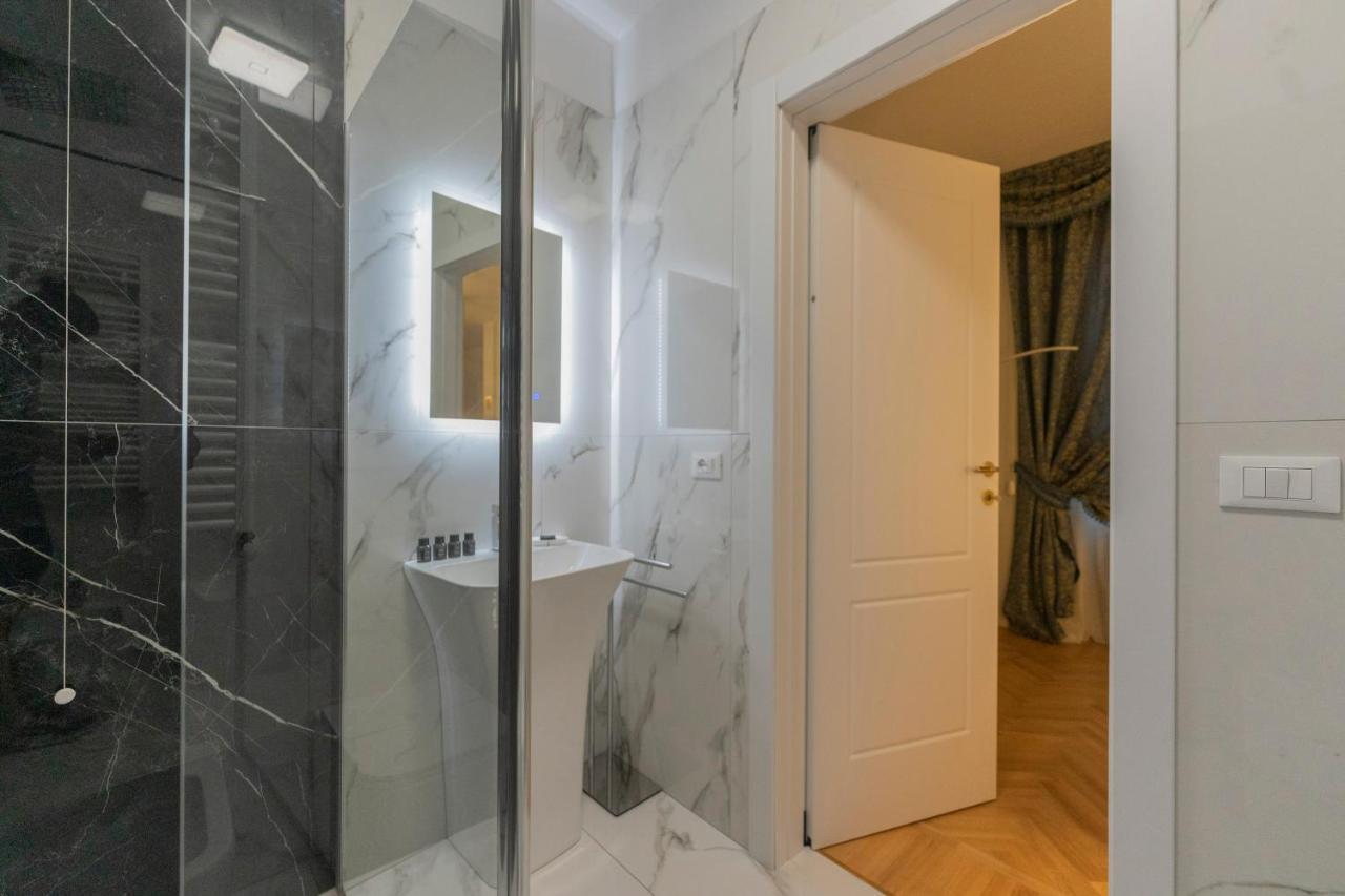 Aldrovandi Luxury Suites And Apartment Болоня Екстериор снимка
