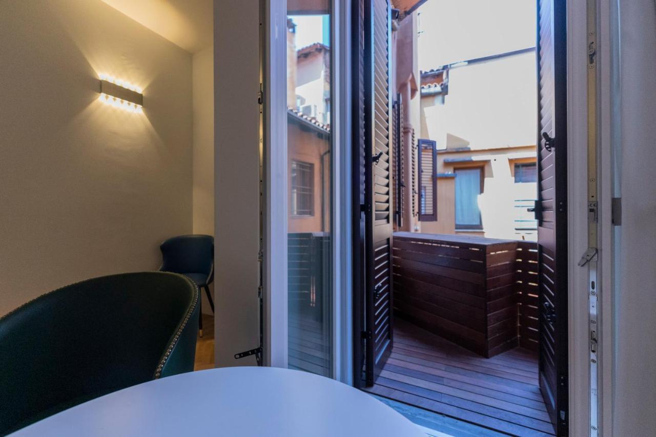 Aldrovandi Luxury Suites And Apartment Болоня Екстериор снимка