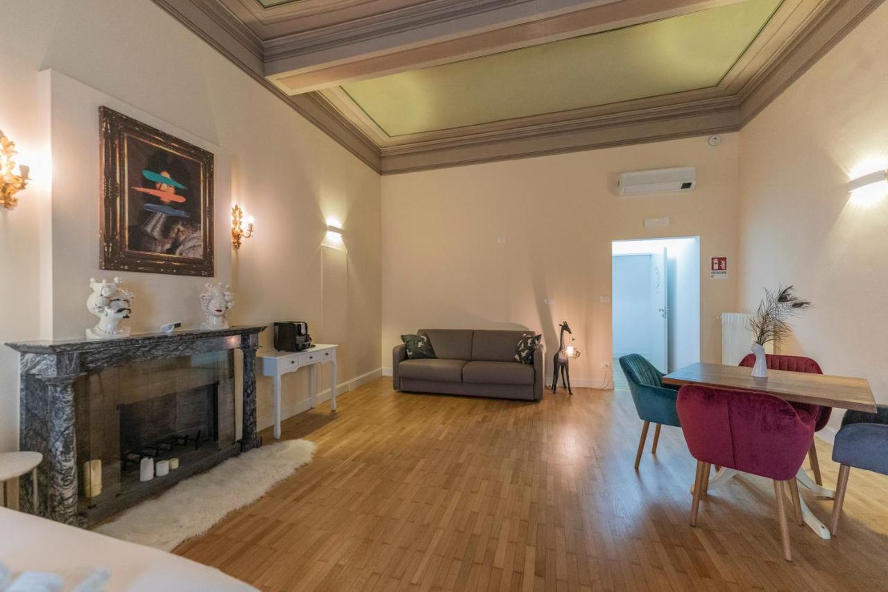 Aldrovandi Luxury Suites And Apartment Болоня Екстериор снимка