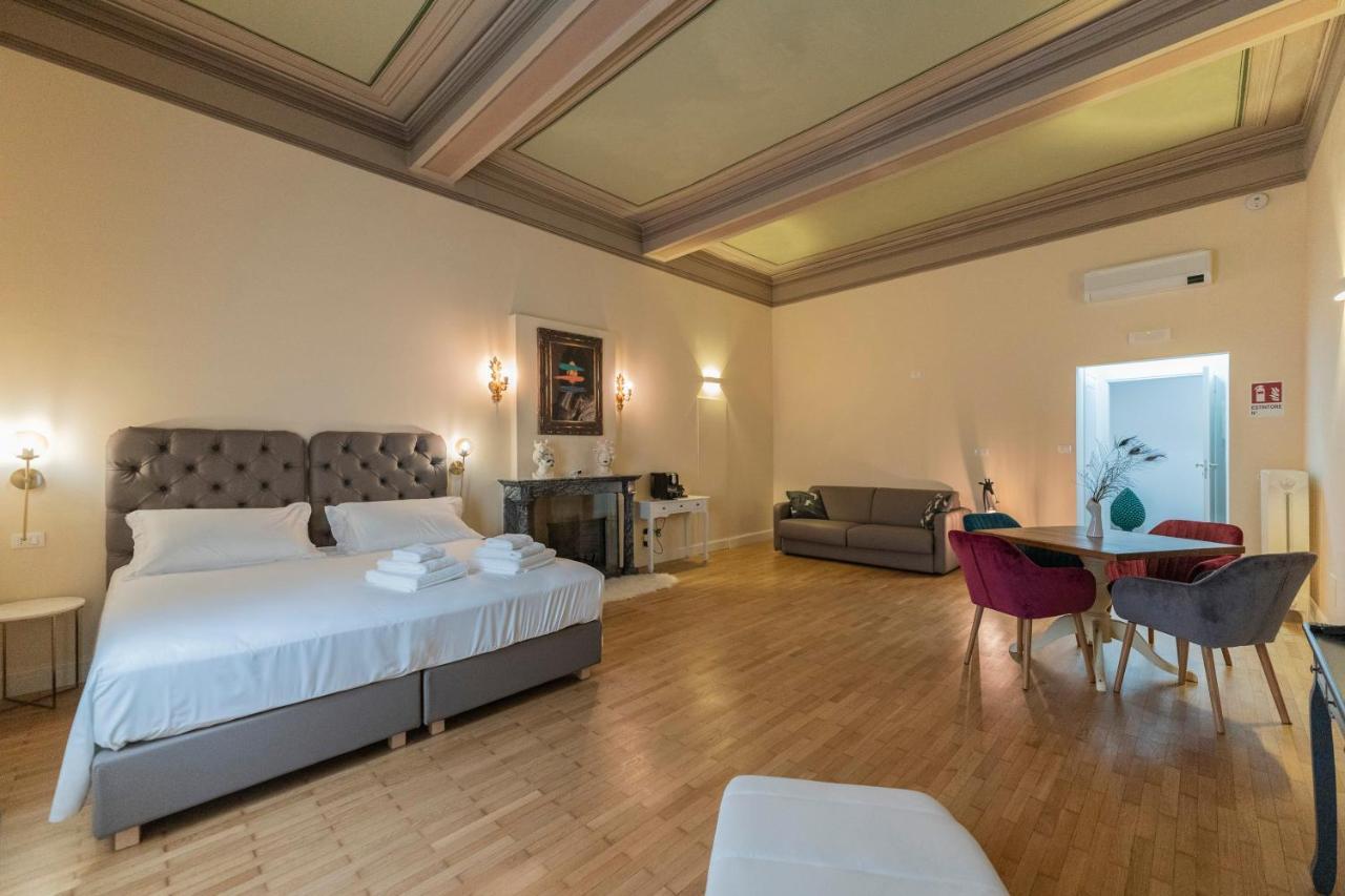 Aldrovandi Luxury Suites And Apartment Болоня Екстериор снимка