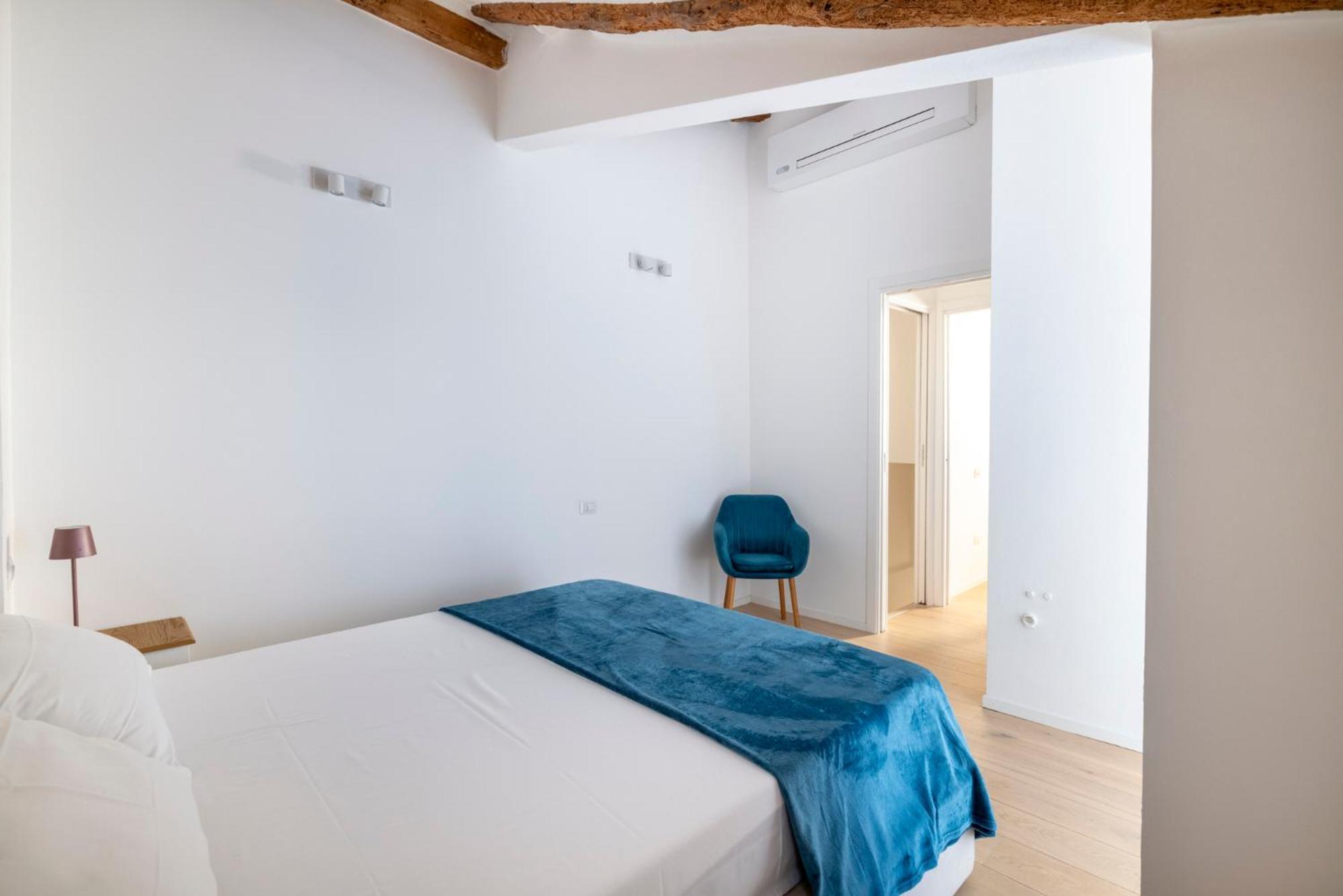 Aldrovandi Luxury Suites And Apartment Болоня Екстериор снимка