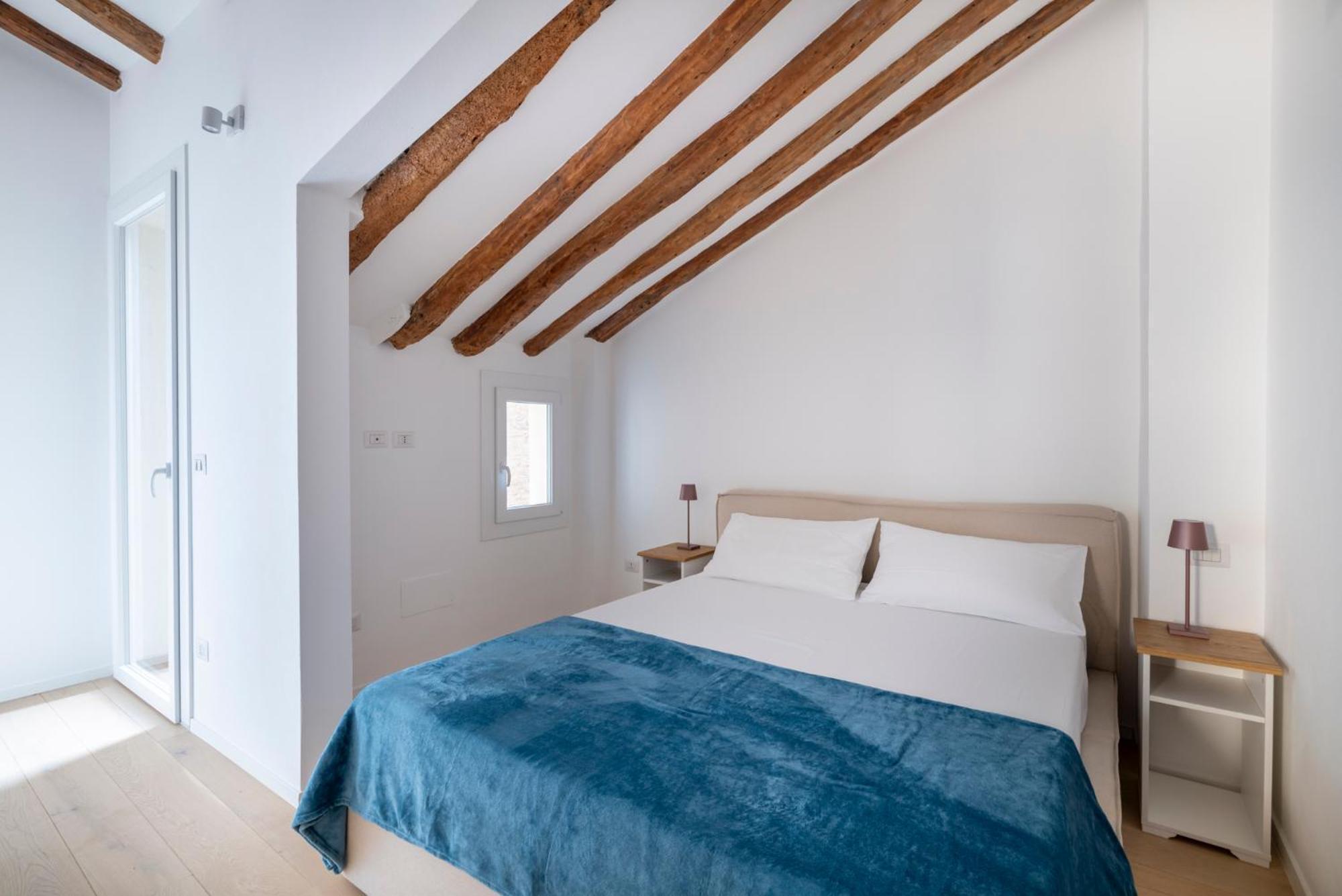 Aldrovandi Luxury Suites And Apartment Болоня Екстериор снимка