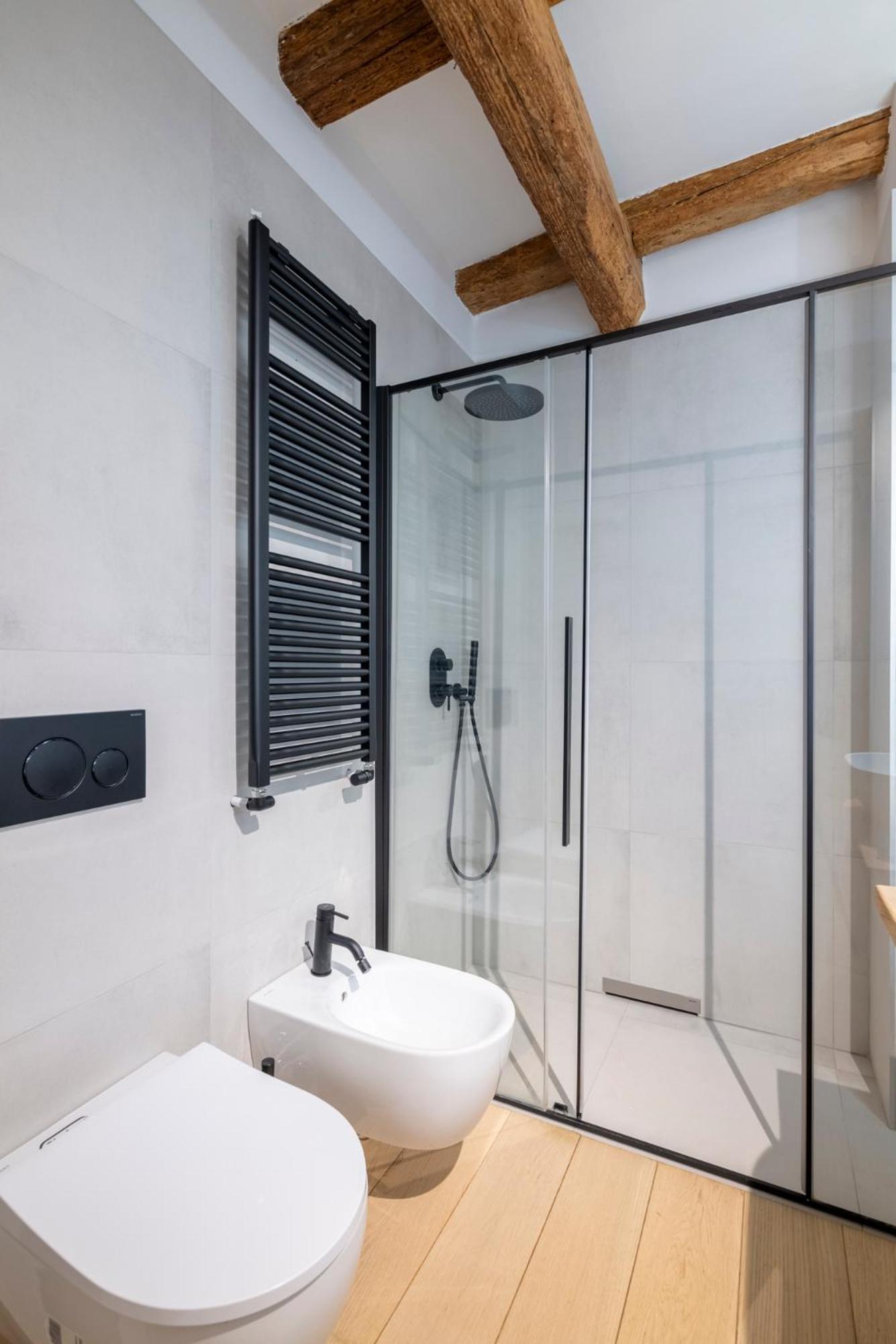 Aldrovandi Luxury Suites And Apartment Болоня Екстериор снимка